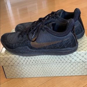 Kobe mamba rage size 10.5